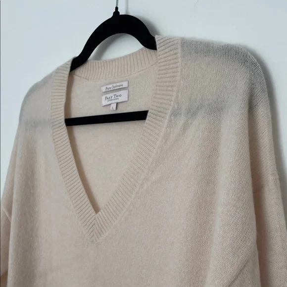Part Two Copenhagen 100% Cashmere Soft Cream V-Neck Sweater size Large - Picture 2 of 13